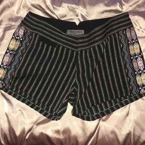 Embroidered pin stripe shorts NWT